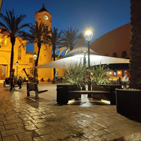 Apartamento Plaza de la Iglesia Deltebre Esterno foto