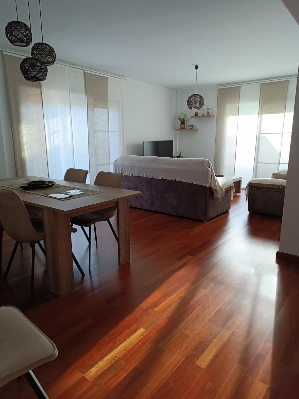 Apartamento Plaza de la Iglesia Deltebre Esterno foto